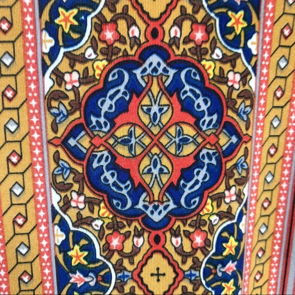 BCBGMaxAzria Retro-inspired boho print lace front collared top - Picture 10 of 15